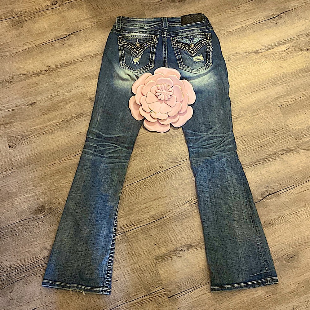 Miss Me bootcut style Jean 26
